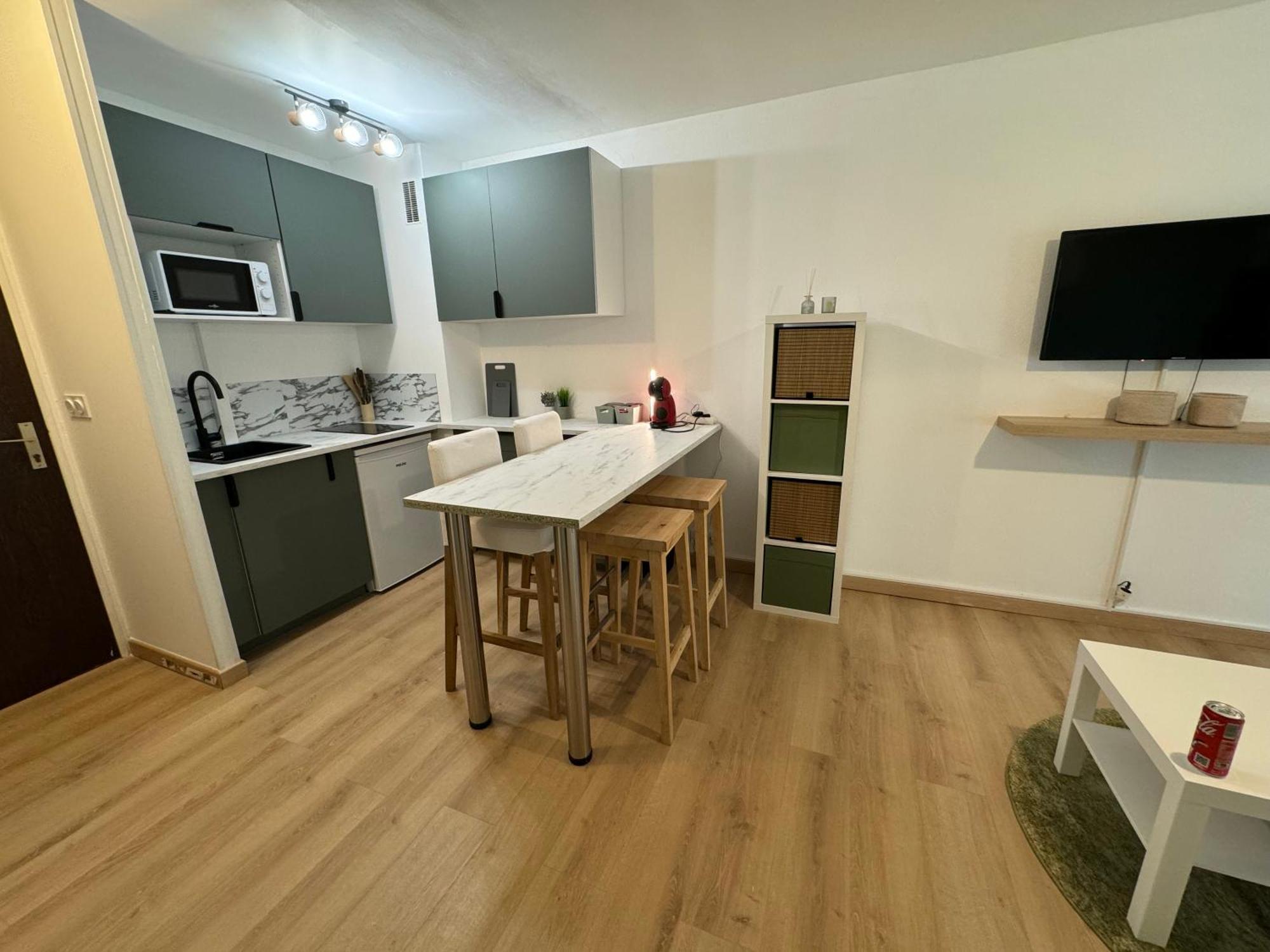 Appartement A 2 Min Des Plages تروفيي سور مير المظهر الخارجي الصورة